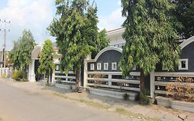 Oyo 1456 Hotel Garuda